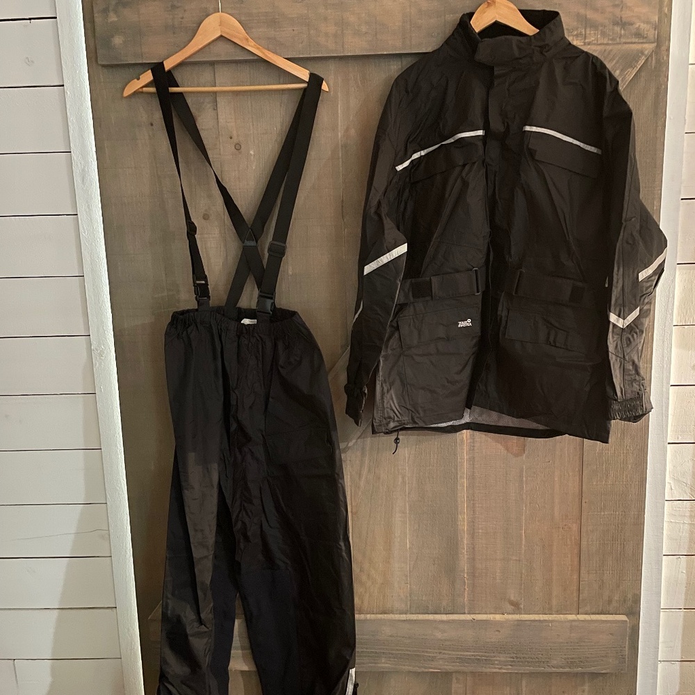 Men's XL black rain suit Motorcycle gear Nylon Mesh Lining